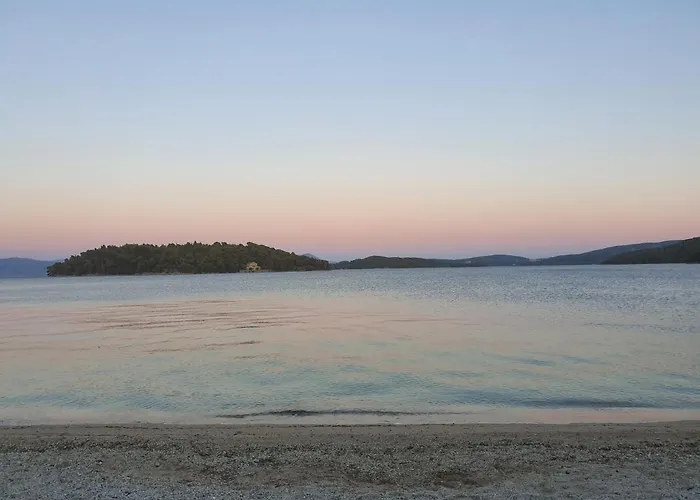 Daglas Seaside Lägenhet Nidhrion