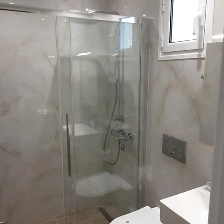 Daglas Seaside شقة نيدري